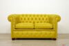 Platzsparendes Chesterfield-Sofa