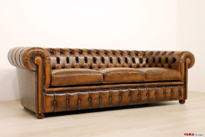 Capitonné-Sofa aus braunem Leder im Vintage-Stil