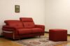 Rotes Ledersofa mit Stahlelementen
