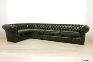Englisches grünes maßgefertigtes Chesterfield-Ecksofa
