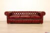 3-sitziges burgunderfarbenes Chesterfield-Sofa im Vintage-Stil