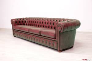 Chesterfield 4-Sitzer rotes handrestauriertes Sofa