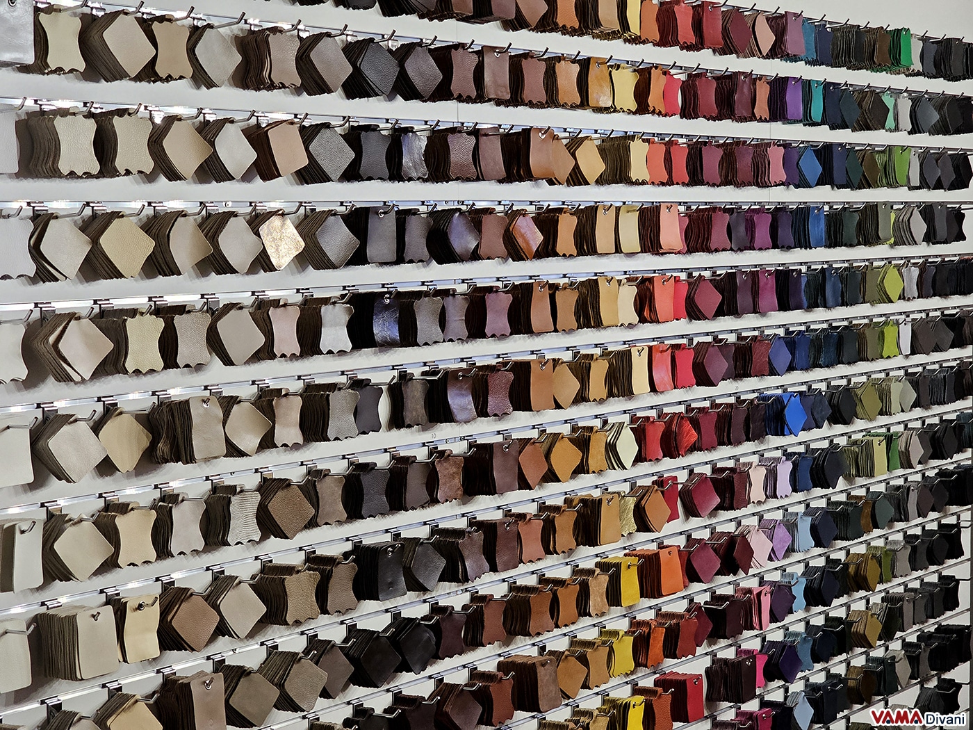 Verfügbare Lederfarben für das Sofa Chesterfield Arlecchino